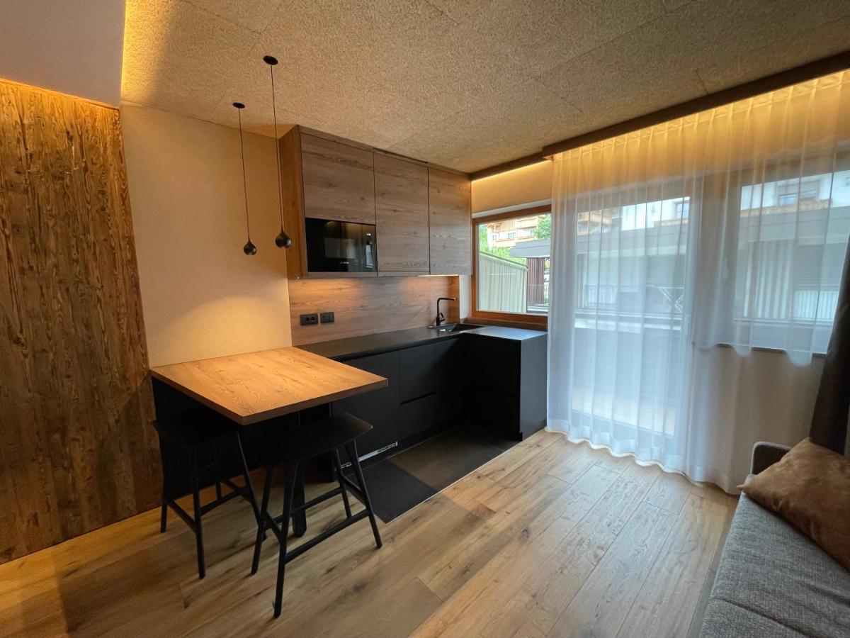 Residence Tantalus Сан-Лоренцо-ди-Себато Экстерьер фото